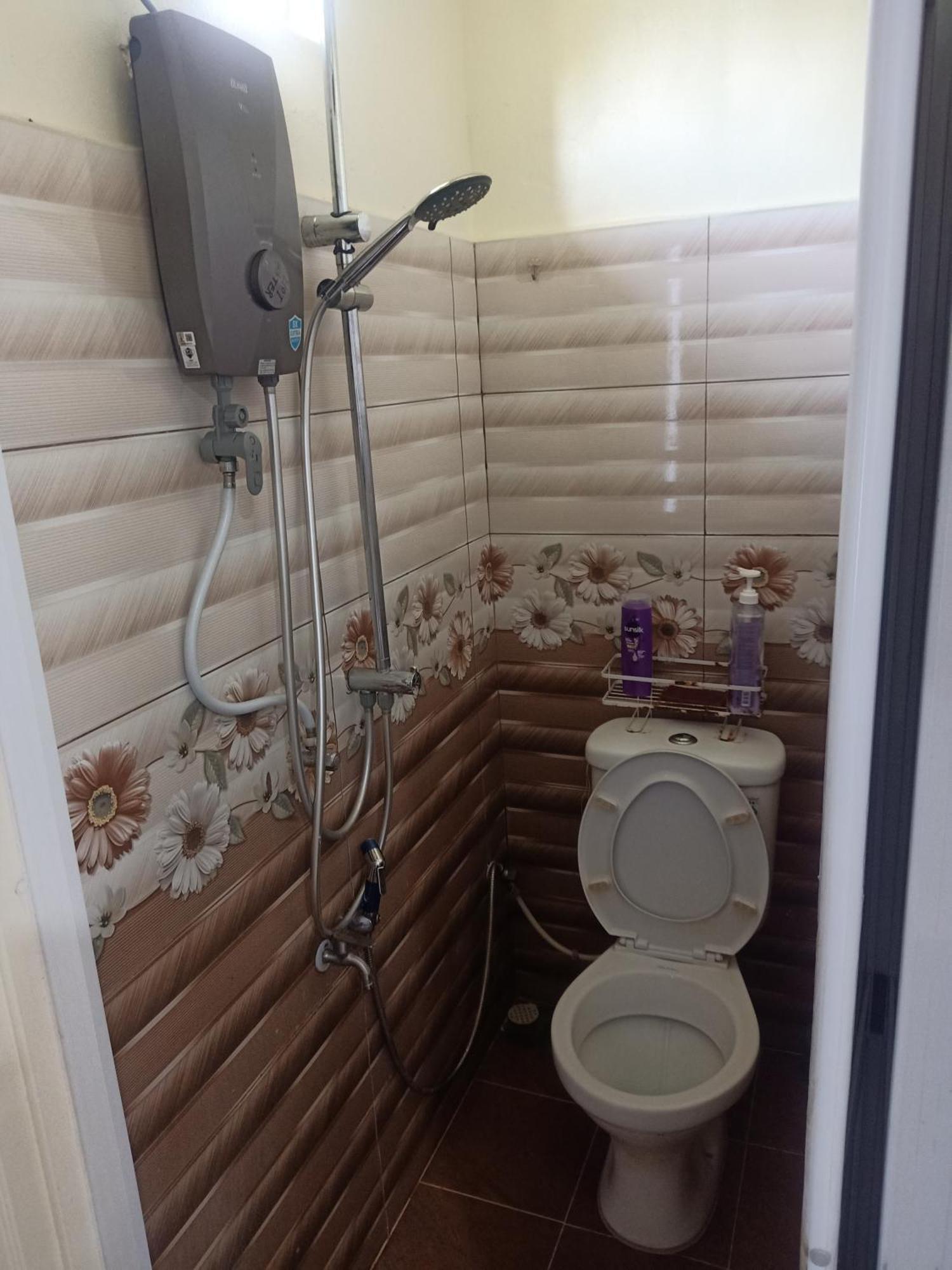 Heal Inn Roomstay- Islamic Guest คันการ์ ภายนอก รูปภาพ