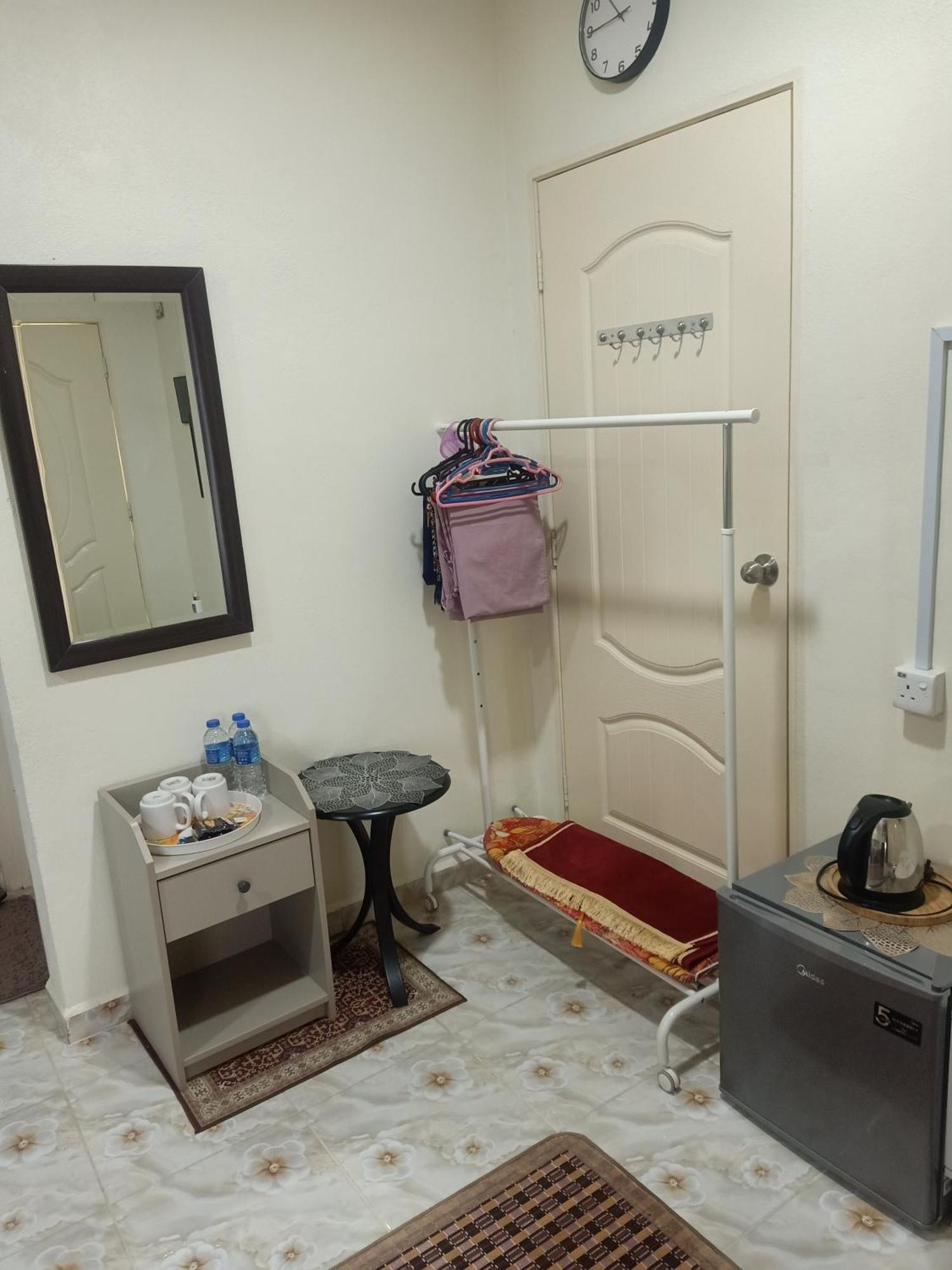 Heal Inn Roomstay- Islamic Guest คันการ์ ภายนอก รูปภาพ